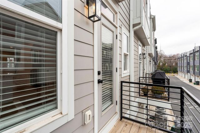 5019 York Park Lane, Charlotte, NC 28217