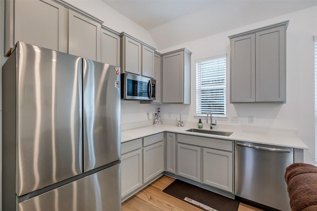 5608 Forest Cove Drive, Rosenberg, TX 77469