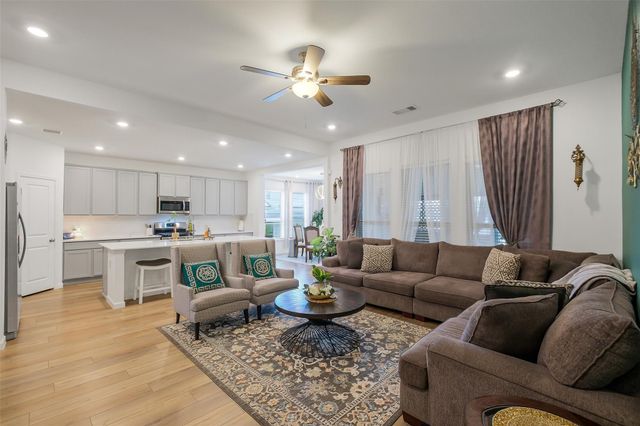 5608 Forest Cove Drive, Rosenberg, TX 77469