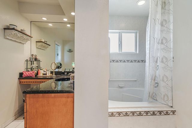 949 Pleasant Hill Road, Redwood City, CA 94061