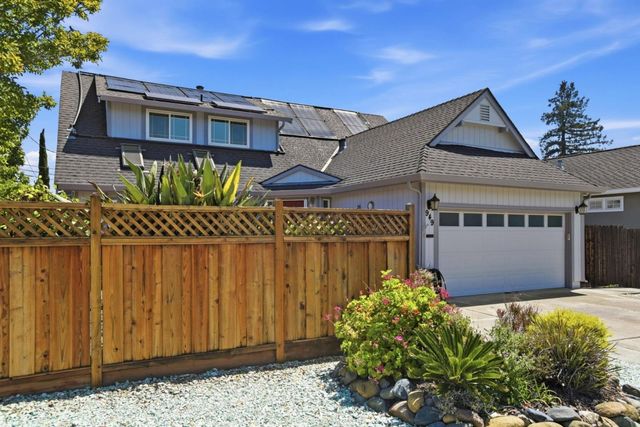 949 Pleasant Hill Road, Redwood City, CA 94061