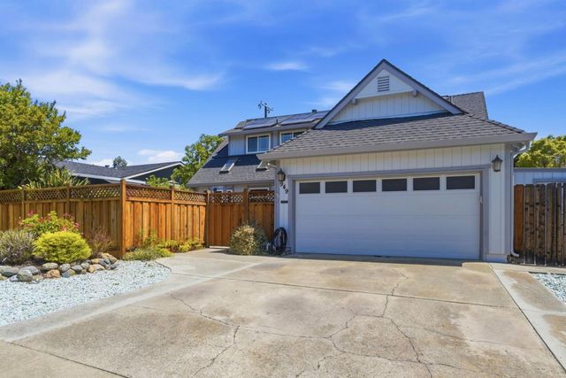 949 Pleasant Hill Road, Redwood City, CA 94061