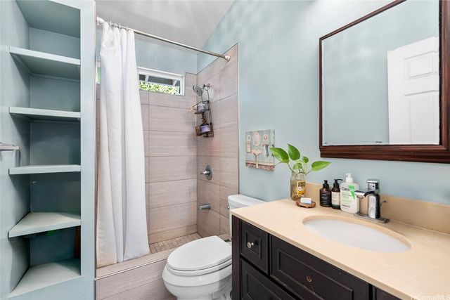 2243 Sea View Avenue, Honolulu, HI 96822
