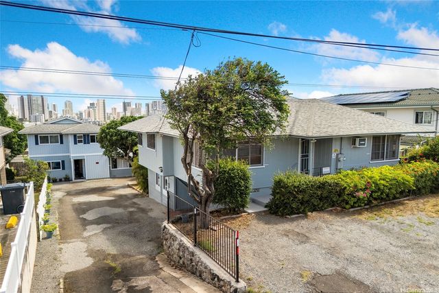 2243 Sea View Avenue, Honolulu, HI 96822
