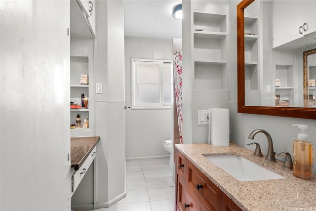 2243 Sea View Avenue, Honolulu, HI 96822