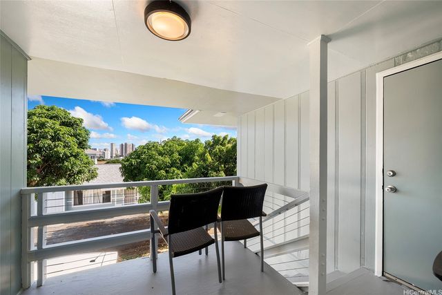 2243 Sea View Avenue, Honolulu, HI 96822