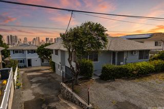 2243 Sea View Avenue, Honolulu, HI 96822