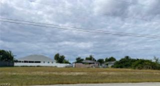 2910 Santa Barbara BLVD N, Cape Coral, FL 33993