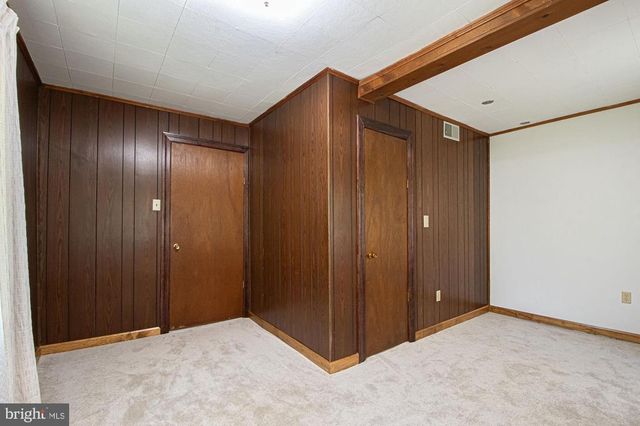 115 CHESTER GAP RD, Chester Gap, VA 22623