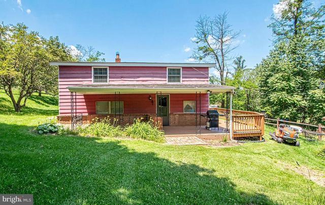 115 CHESTER GAP RD, Chester Gap, VA 22623