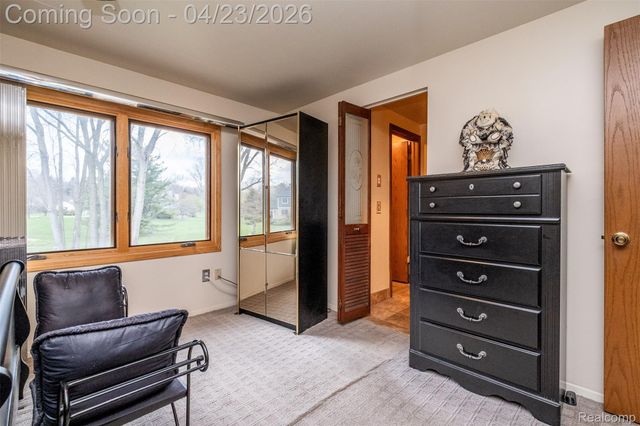 6701 Sun Valley Drive, Independence Charter Township, MI 48348