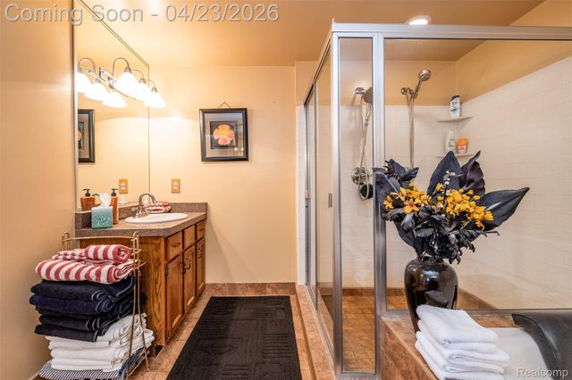 6701 Sun Valley Drive, Independence Charter Township, MI 48348