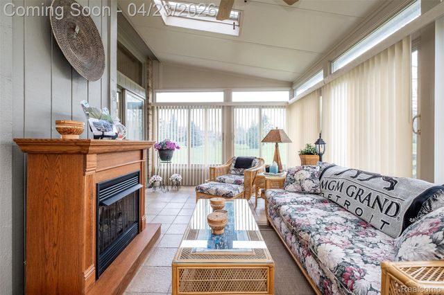 6701 Sun Valley Drive, Independence Charter Township, MI 48348