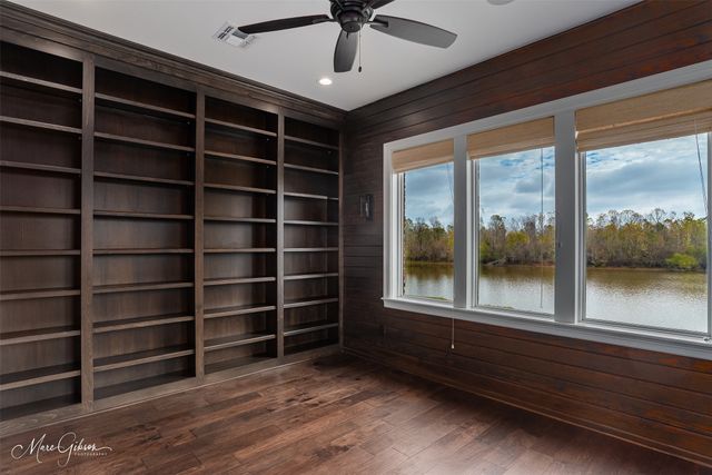 237 Captain Hm Shreve Boulevard, Shreveport, LA 71115