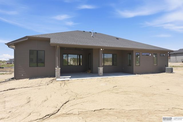 3637 S 218th Street, Elkhorn, NE 68022