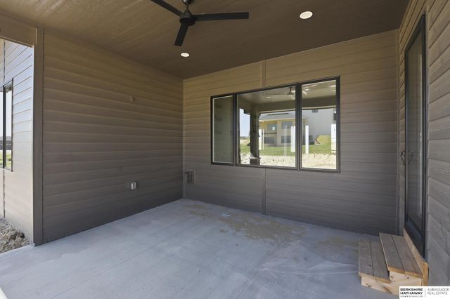 3637 S 218th Street, Elkhorn, NE 68022