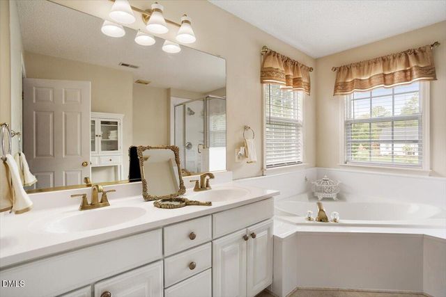 5204 Duckdown Court, Raleigh, NC 27604