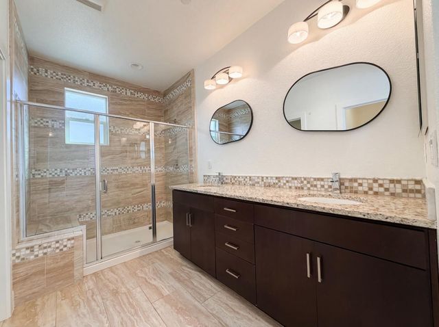 2004 Camino Real Way, Roseville, CA 95747