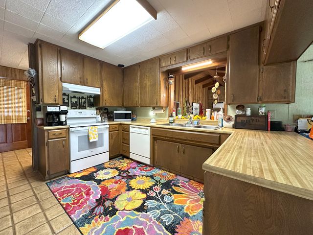 42909 Capanero Oaks Court, California Hot Springs, CA 93207