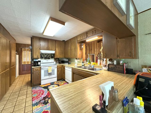 42909 Capanero Oaks Court, California Hot Springs, CA 93207