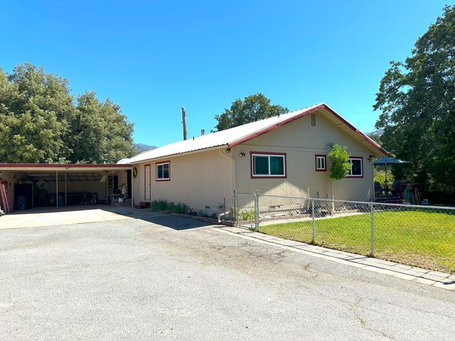 42909 Capanero Oaks Court, California Hot Springs, CA 93207