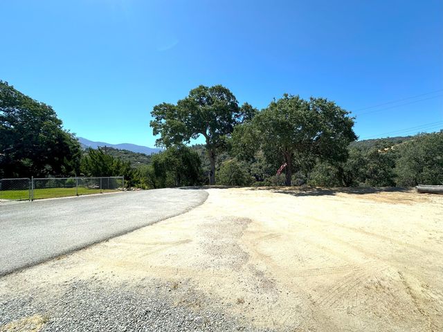 42909 Capanero Oaks Court, California Hot Springs, CA 93207