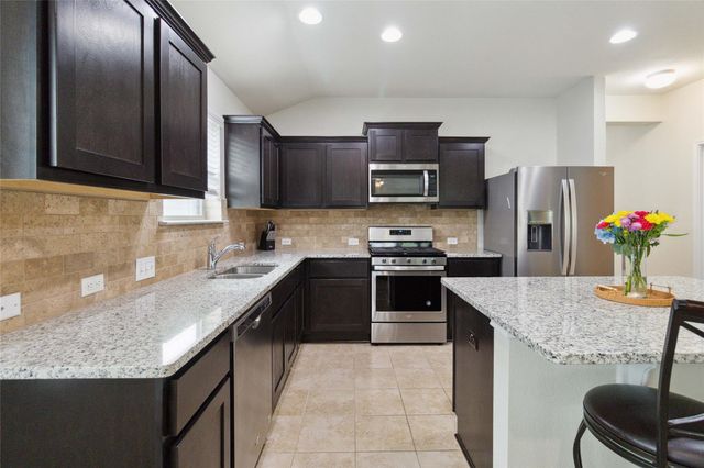 132 Sage Meadows DR, San Marcos, TX 78666