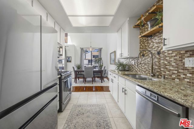 13331 Moorpark Street 318, Sherman Oaks, CA 91423