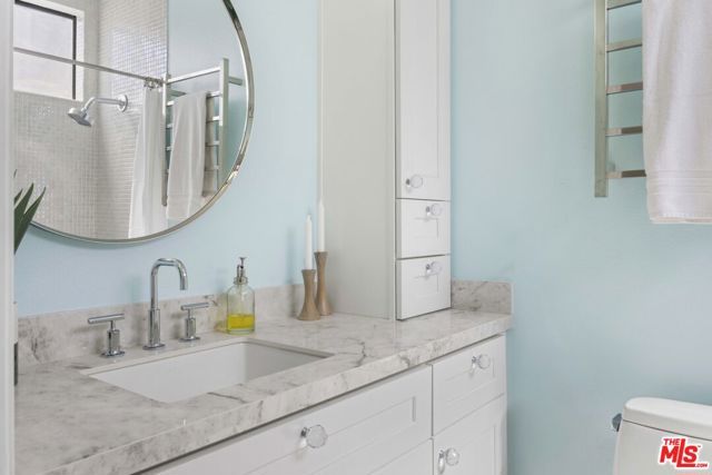 13331 Moorpark Street 318, Sherman Oaks, CA 91423