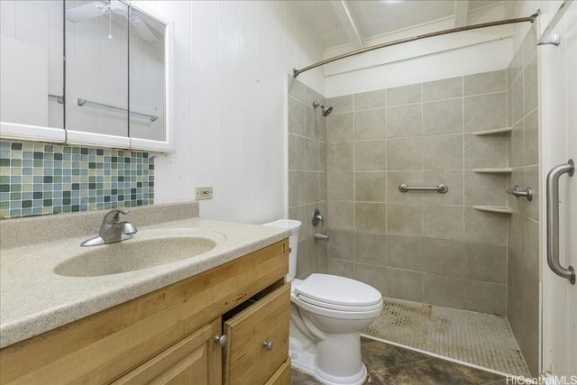 98-881 Kaamilo Street, Aiea, HI 96701