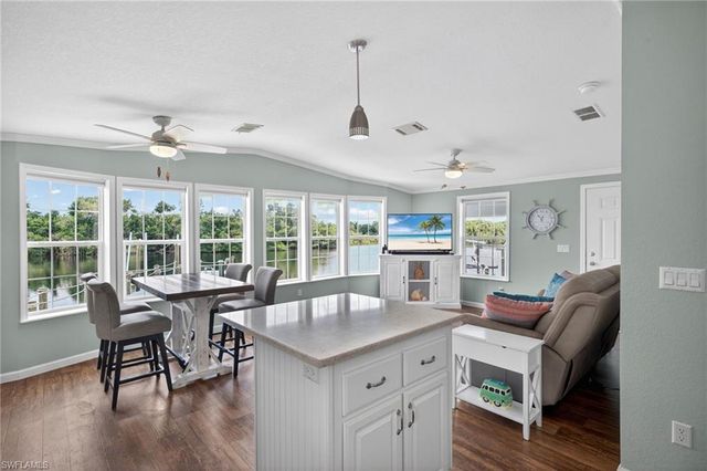 39 Channel LN, Fort Myers, FL 33905