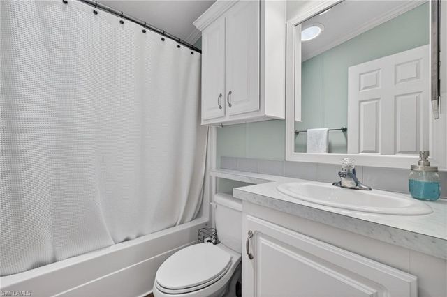 39 Channel LN, Fort Myers, FL 33905