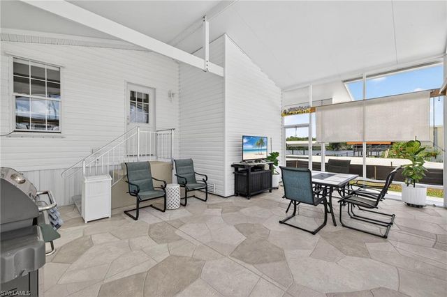 39 Channel LN, Fort Myers, FL 33905