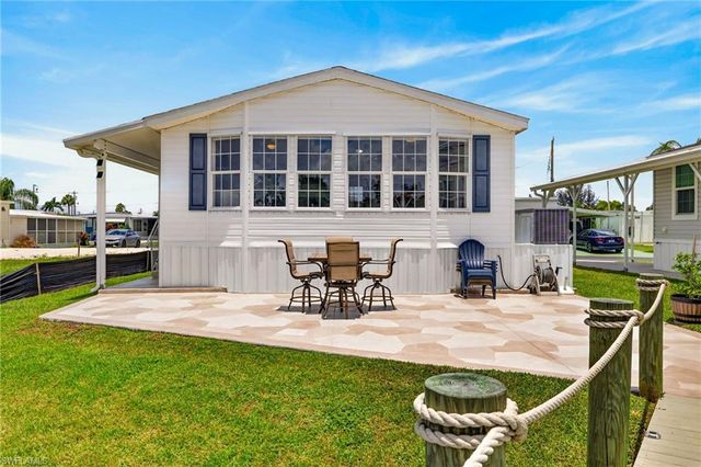 39 Channel LN, Fort Myers, FL 33905