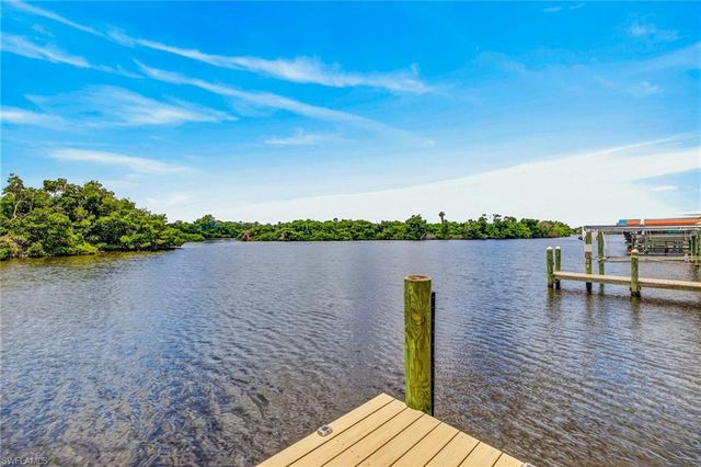 39 Channel LN, Fort Myers, FL 33905