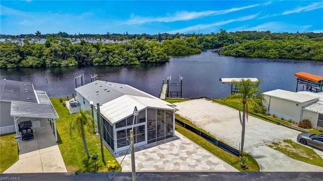 39 Channel LN, Fort Myers, FL 33905