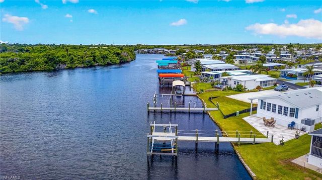 39 Channel LN, Fort Myers, FL 33905