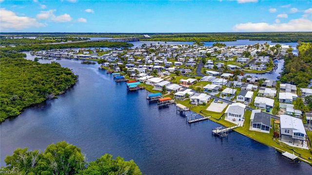 39 Channel LN, Fort Myers, FL 33905