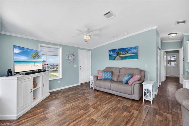 39 Channel LN, Fort Myers, FL 33905