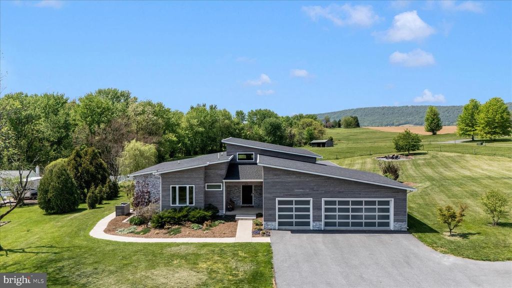 Image 1 of property listing at 4110 WESTON DR, Knoxville, MD 21758