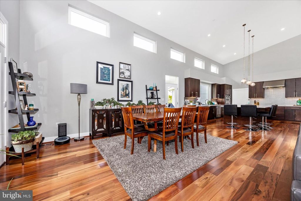 Image 12 of property listing at 4110 WESTON DR, Knoxville, MD 21758