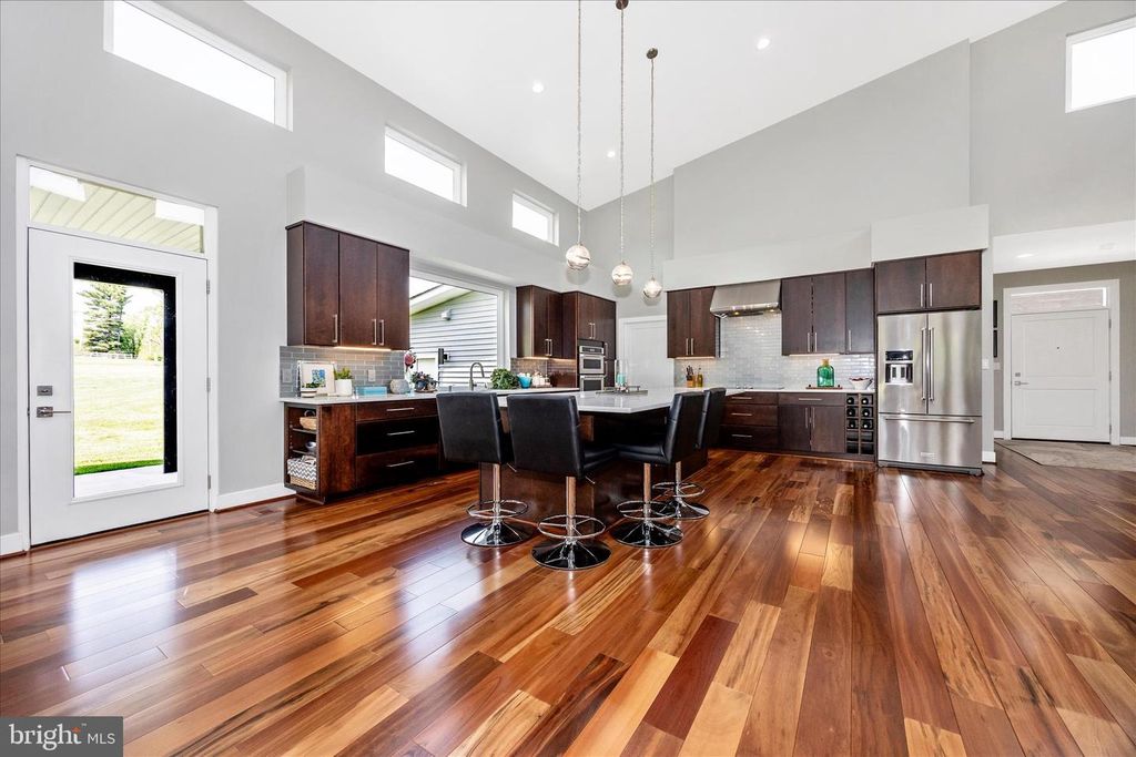 Image 14 of property listing at 4110 WESTON DR, Knoxville, MD 21758