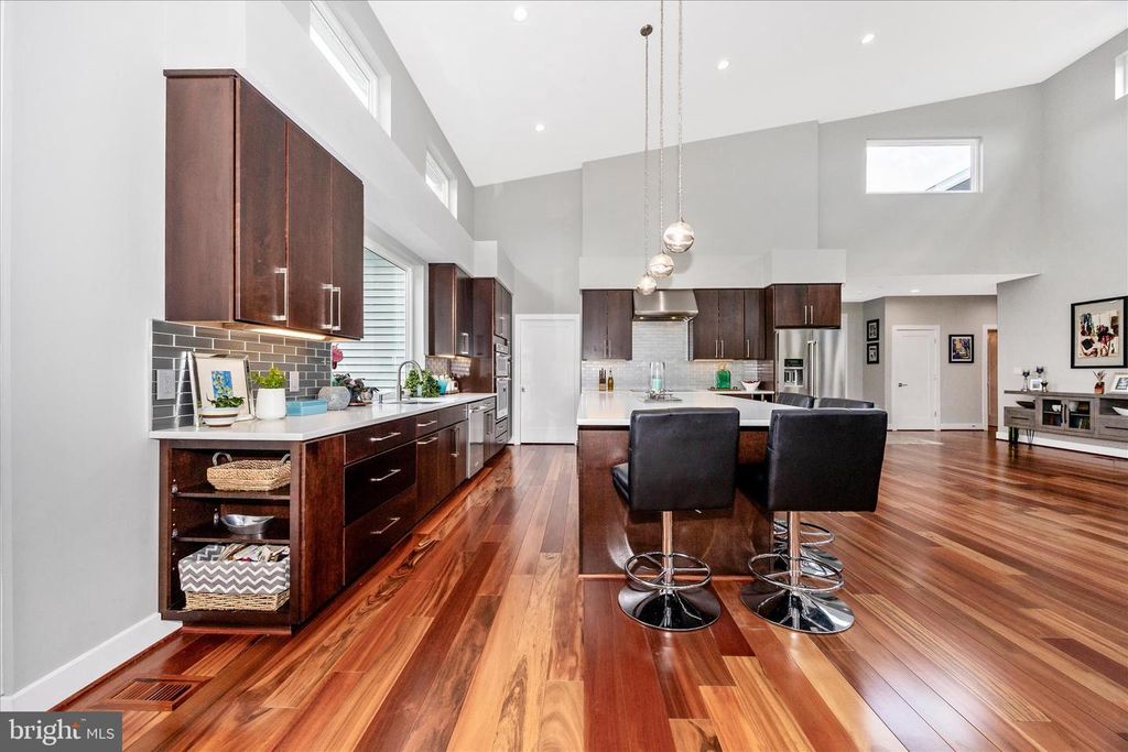 Image 18 of property listing at 4110 WESTON DR, Knoxville, MD 21758