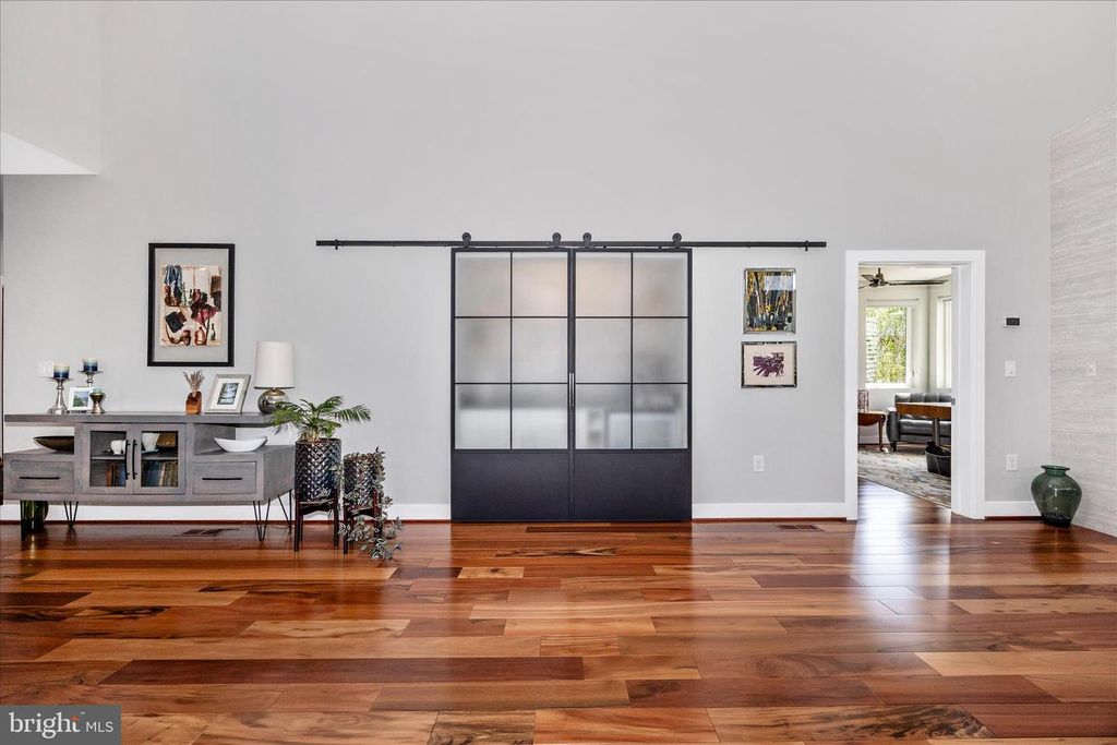 Image 20 of property listing at 4110 WESTON DR, Knoxville, MD 21758