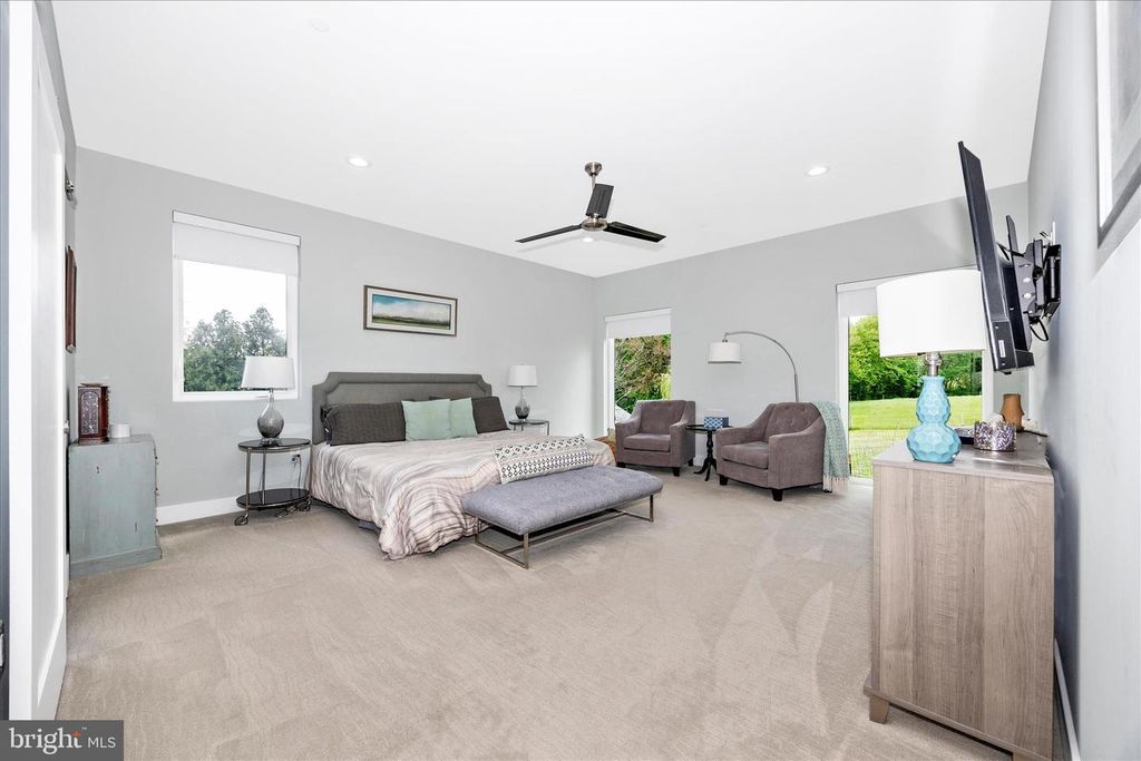 Image 26 of property listing at 4110 WESTON DR, Knoxville, MD 21758