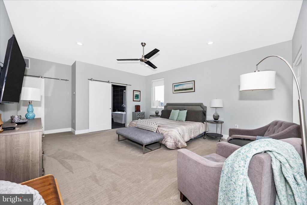 Image 29 of property listing at 4110 WESTON DR, Knoxville, MD 21758