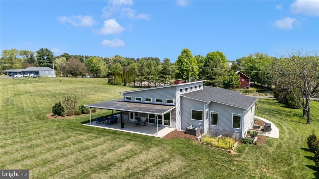 Image 53 of property listing at 4110 WESTON DR, Knoxville, MD 21758