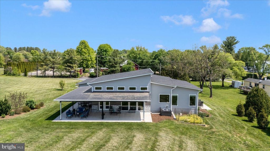 Image 54 of property listing at 4110 WESTON DR, Knoxville, MD 21758