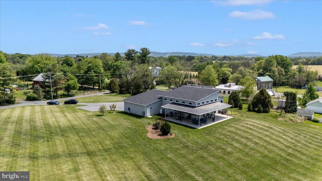 Image 57 of property listing at 4110 WESTON DR, Knoxville, MD 21758