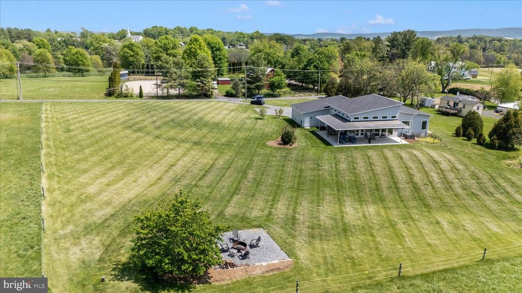 Image 58 of property listing at 4110 WESTON DR, Knoxville, MD 21758